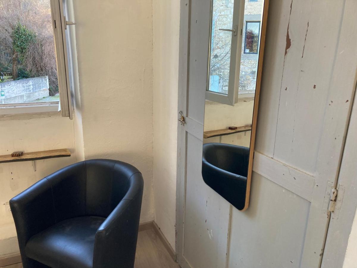 Chambre Privee Dans Maison Dromoise - Viarhona - Autoroute - Jacuzzi A Reserver En Supplement Châteauneuf-du-Rhône 외부 사진
